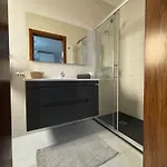 Luxe Living - Modern 3 Bedroom Lägenhet *