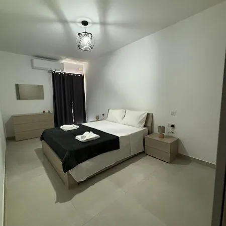 Luxe Living - Modern 3 Bedroom *