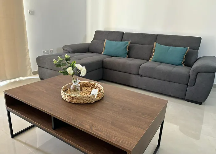 Luxe Living - Modern 3 Bedroom * Xgħajra